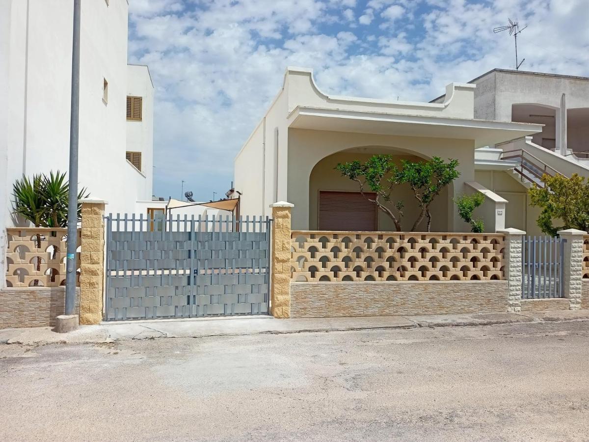 Casa Vacanze Da Lui' 토레 라필로 외부 사진